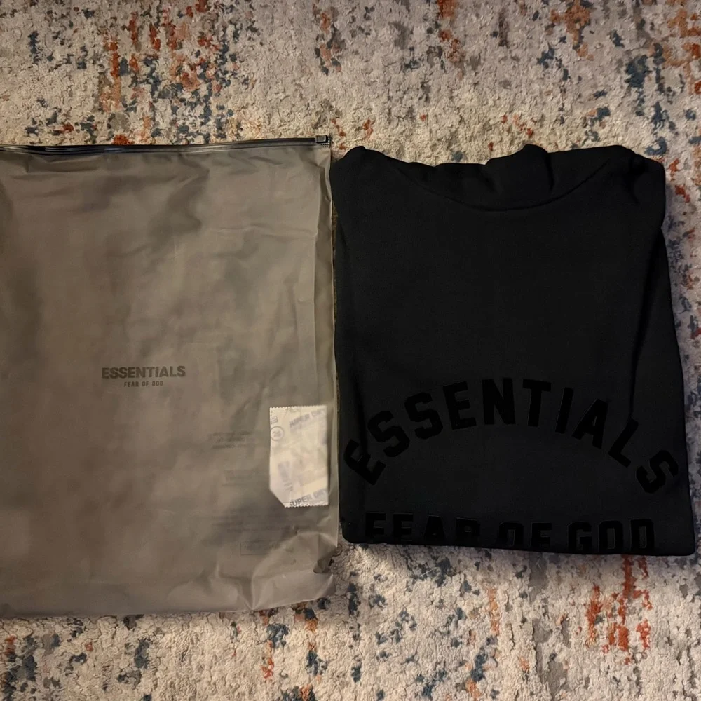 Fear of God ESSENTIALS Black Raised-Logo Hoodie - Picture 2 of 2